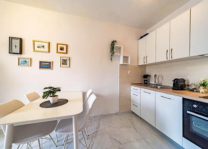 Vrbovica * קורצולה